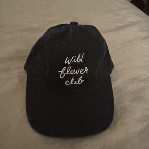 Wild Flower Club Black Cap